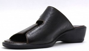 Шлепки Страна производитель: Турция
Размер женской обуви x: 36
Материал верха: Натуральная кожа
Материал подкладки: Натуральная кожа
Цвет: Коричневый
Размер женской обуви: 36, 36, 37, 39, 40
Материал 