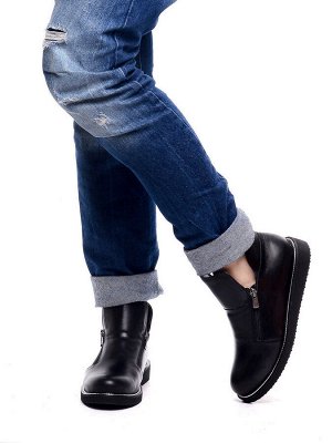 Полусапоги Страна производитель: Китай
Вид обуви: Полусапоги
Сезон: Весна/осень
Размер женской обуви x: 36
Полнота обуви: Тип «F» или «Fx»
Цвет: Черный
Материал верха: Натуральная кожа
Материал подкла