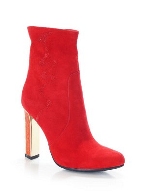 Полусапоги Страна производитель: Китай
Вид обуви: Полусапоги
Размер женской обуви x: 35
Полнота обуви: Тип «F» или «Fx»
Цвет: Красный
Материал верха: Замша
Материал подкладки: Байка
Форма мыска/носка: