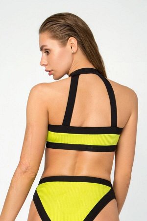 Swim Top Ты смотришь на трендовый топ купальника Mia Lime. Новый дизайн, молния для регулировки секси выреза, съемные чашки push up и резинка под грудью для надежной фиксации. Добавляет 101% к уверенн