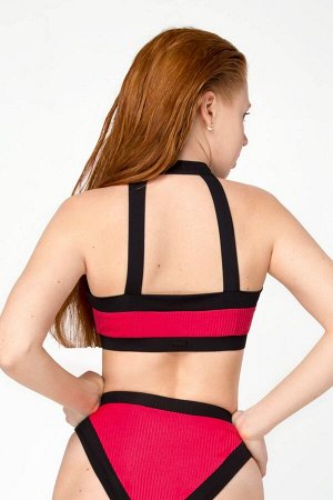 Swim Top Ты смотришь на трендовый топ купальника MIA Berry . Новый дизайн, молния для регулировки секси выреза, съемные чашки push up и резинка под грудью для надежной фиксации. Добавляет 101% к увере