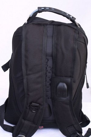 Рюкзак На плечевых ремнях рюкзака, в удобном для доступа месте, расположены: карман для телефона и фиксатор для очков.Система аудиопорт позволяет разместить аудиоустройсво внутри рюкзака, а наушники в