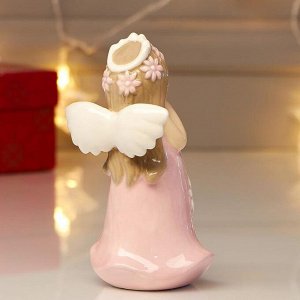 Сувенир керамика "Девочка-ангел в розовом платье с белыми цветами" 10.8х6.5х7.5 см
