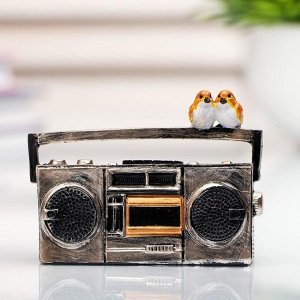 Сувенир полистоун миниатюра "Два птенчика на магнитофоне" 6,5х2,5х8,5 см