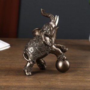 Сувенир полистоун "Слон рыцарский на шаре" под металл 17х7,5х13 см
