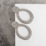 Серьги со стразами &quot;Мистерия&quot; крупная капля, цвет белый в золоте