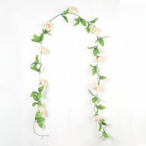 Лиана с розами 9 голов персиковый 230см