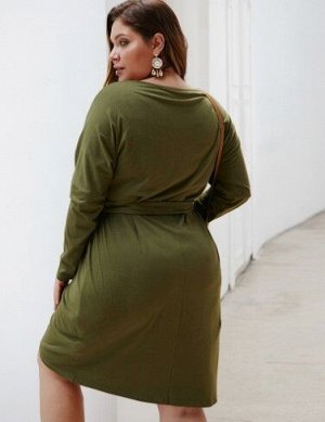 Женское платье, с поясом, зеленое