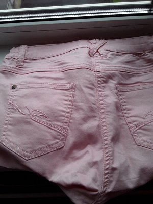 Легкие джинсы цвет розовая пудра на 46 размер