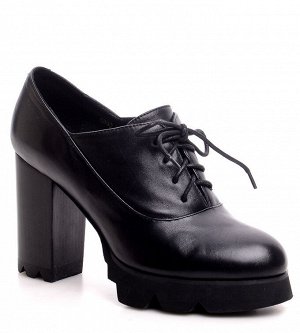Ботильоны Страна производитель: Китай
Размер женской обуви x: 34
Полнота обуви: Тип «F» или «Fx»
Вид обуви: Ботильоны
Материал верха: Натуральная кожа
Материал подкладки: Натуральная кожа
Каблук/Подош