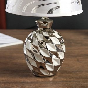 Лампа настольная керамика "Шахматка" белая с серебром Е14 40Вт 33х20х20 см