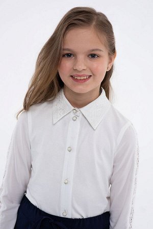 Молочная школьная блуза, модель 06116