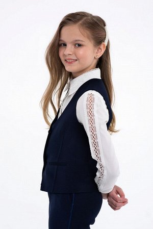 Молочная школьная блуза, модель 06116