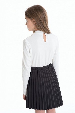 Молочная школьная блуза, модель 0630