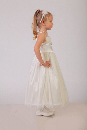 Нарядное молочное платье для девочки, модель 0106