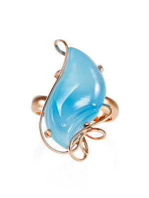 Нежное кольцо из золоченного серебра с голубым халцедоном «Серенада», 010805099