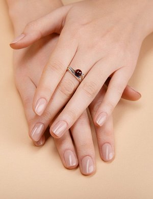 Кольцо из серебра, украшенное натуральным янтарём вишнёвого цвета «Токио», 906305541