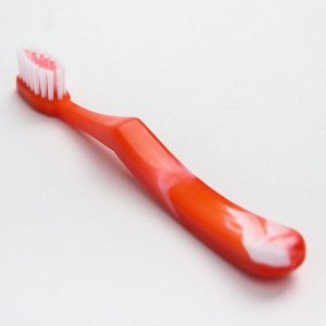 Зубная щётка детская, от 18 мес., цвет красный