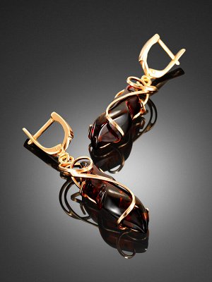 Красивые позолоченные серьги с янтарём коньячного цвета «Риальто», 010102247