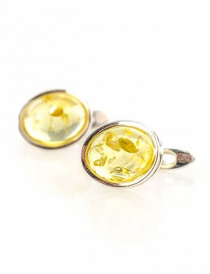 Аккуратные серебряные серьги «Амиго» с натуральным янтарём лимонного цвета, 6065202421