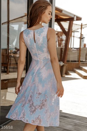 Кружевное платье а-силуэта Gepur
