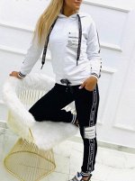 Костюм