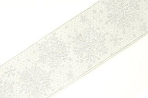 Лента отделочная жаккардовая арт.1858 "Снежинка" шир.60мм рис.9250 уп.12,5м цв.белый-серебро