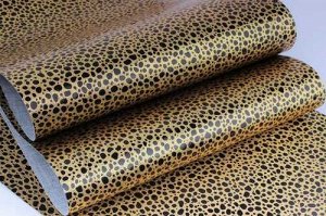 Кожзам "Леопард золото" (чёрный) 30*140 см (+-5 см),упак. 1 шт