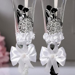 Набор свадебных бокалов «Жених и невеста», с бантами, чёрно-белый