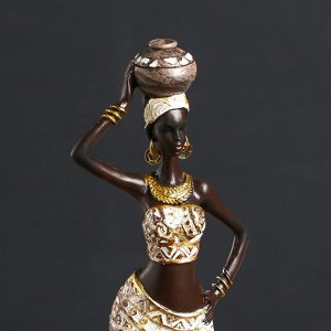 Сувенир полистоун "Африканка Атаро с кувшином" песочное платье с узорами МИКС 32х8,5х9,5 см   463499