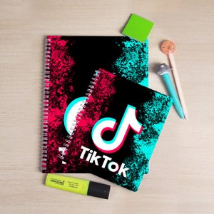 Тетрадь «TIK TOK»