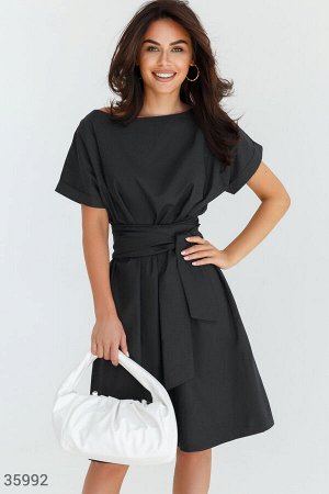 Универсальное платье-миди черного цвета