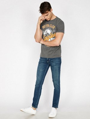 Джинсы %99 Cotton, %1 Elastan

Model Bilgileri:

Boy: 188 cm, Gs: 99, Bel: 75, Kala: 95
Modelin Bedeni: 27/32
Полуобхват по поясу - 41 см (82см в обхвате) в спокойном состоянии, легко растягивается до