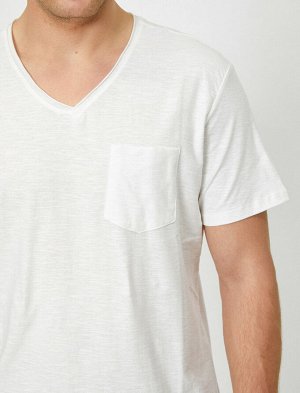 футболка Материал: %100 Хлопок Параметры модели: рост: 189 cm, грудь: 98, талия: 75, бедра: 95 Надет размер: M