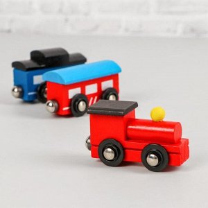 Игрушка «Поезд и 2 вагона» на магнитах, дерево, пластик, металл, 21х4,5х3см