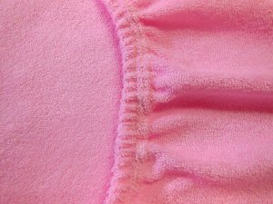 Махровая простынь на резинке «розовый» 120х200х25