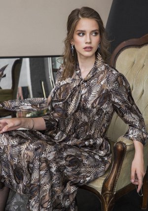 Платье Платье Galean Style 775 
Состав ткани: ПЭ-100%; 
Рост: 164 см.

Длина изделия/рукав: 115/48