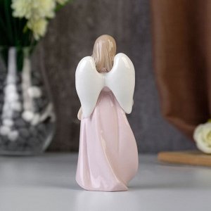 Сувенир "Ангелочек девочка с сердечком в руках" 15х7х5.5 см