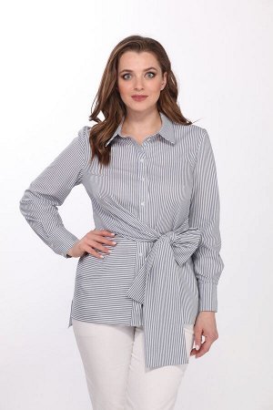 Блузка Хлопок-100 Рост: 164 см. блузка женская , нарядная , полуприлегающего силуэта из текстильной ткани с принтом в мелкую полоску . Блузка длиной ниже линии бедер . Рукав втачной длинный , по низу 