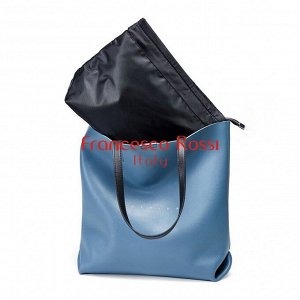 Ettora Вместительная сумка базовой формы.
 
 Сумка является универсальной и подойдет для носки каждый день.
 
 В наличие три цвета:
 
 
 Синий
 
 Черный
 
 Серый
 
 
 Довольно вместительная модель, из