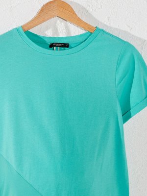 Футболка Тип товара: Футболки; боди и Mайки
РАЗМЕР: 3XL, L, M, S, XL, XXL;
ЦВЕТ: Aqua Green
СОСТАВ: Основной материал: 100% Хлопок