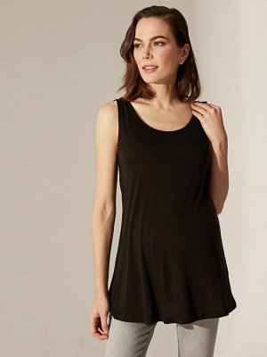 Майка Тип товара: Футболки; боди и Mайки
РАЗМЕР: L, M, XL, XXL;
ЦВЕТ: New Black
СОСТАВ: Основной материал: 100% Вискоза