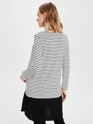 Туника Тип товара: Рубашки; Блузки и Туники
РАЗМЕР: 3XL, L, XL;
ЦВЕТ: Black Striped
СОСТАВ: Основной материал: %88 Полиэстер %8 Вискон - вискоза %4 Эластан