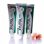 Укрепляющая эмаль зубная паста &quot;Xylitol&quot;/ &quot;Pro Clinic&quot; c экстрактами трав (в коробке)  130г