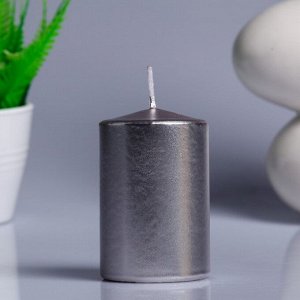 Свеча - цилиндр парафиновая, лакированная, серебряный металлик, 5,6?8 см
