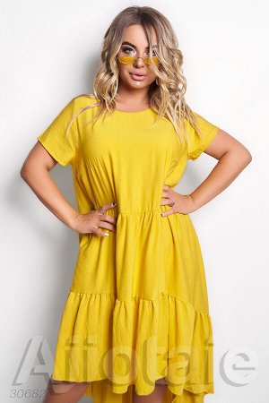 Льняное платье желтого цвета с асимметрией