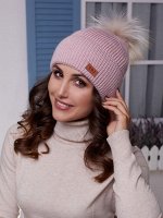 Шапка Ада с помпоном натуральным лисица Пудра