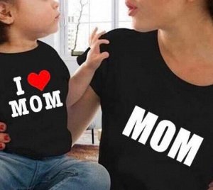Женская футболка MOM черная