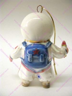 Елочная игрушка "Мальчик в костюме космонавта"