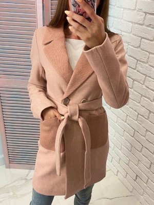 Женское пальто, розовое